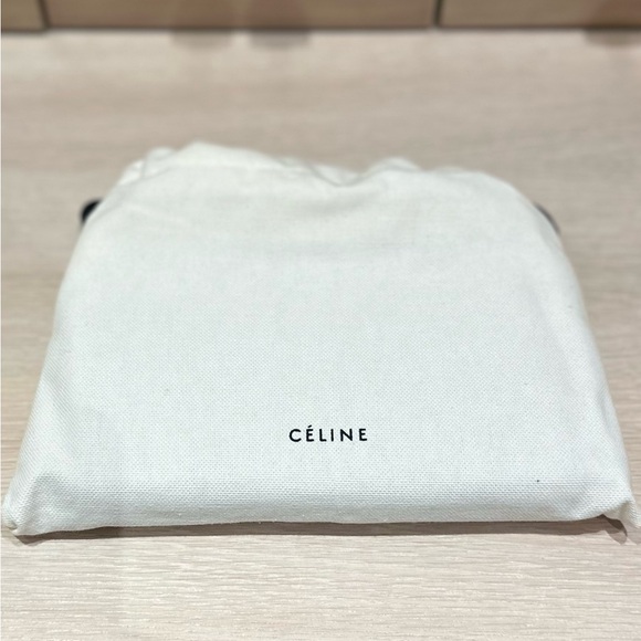 CELINE C Charm Large Zipped
Wallet Round Long Quilted Leather Black - Picture 6 of 6